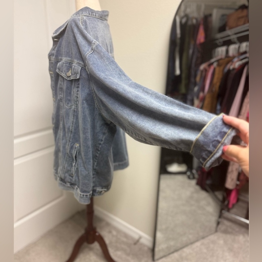 Oversized Denim Jacket, Medium Blue, in Women’s Size 18 - Picture 5 of 9